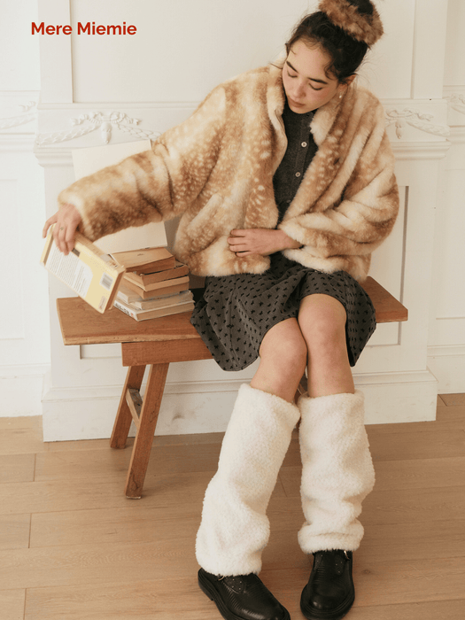 Eco-friendly faux fur with a lamb-milk plush touch  Leg Warmers Series