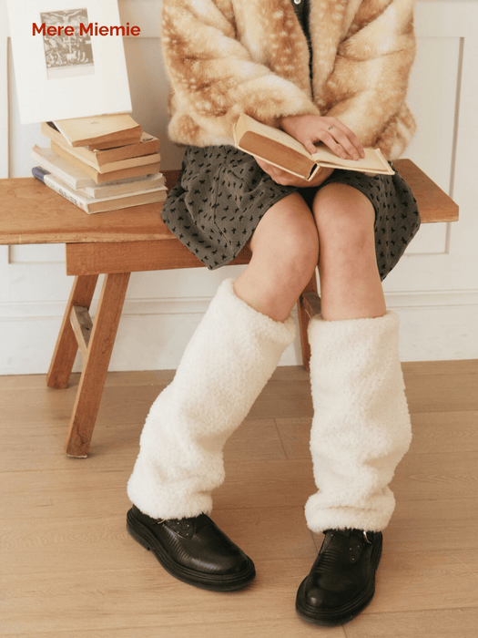 Eco-friendly faux fur with a lamb-milk plush touch  Leg Warmers Series